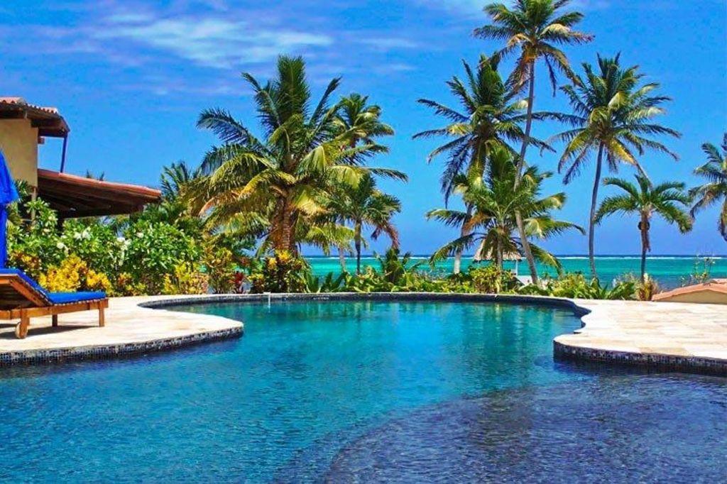 Villa Descanso Belize Pool Area